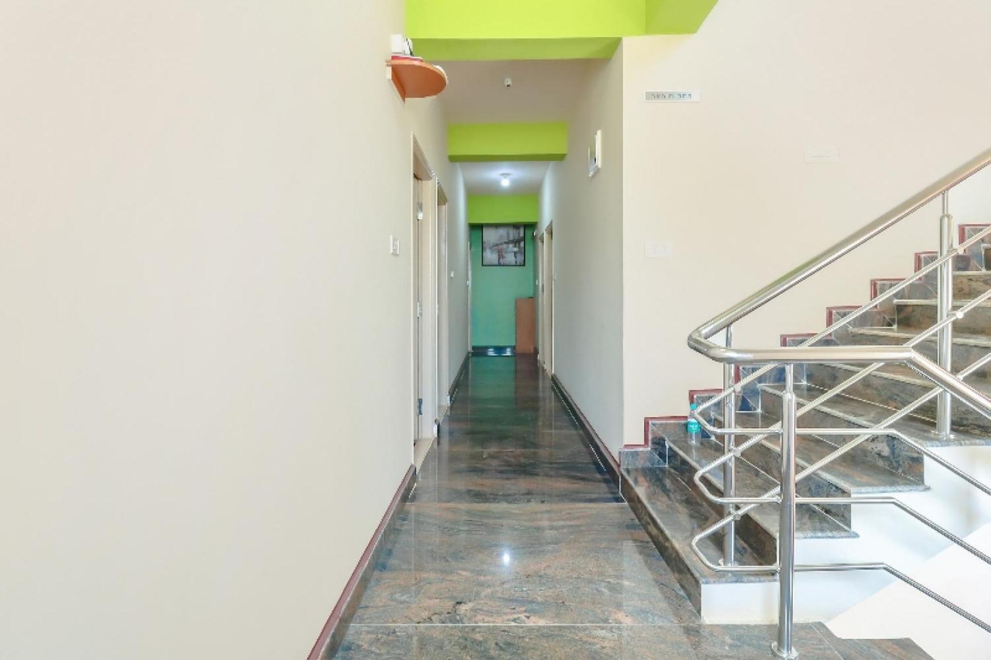 Hotel O The Host Bangalore Buitenkant foto